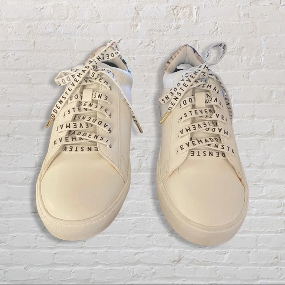 {Steve Madden} sneakers - Picture 2 of 5